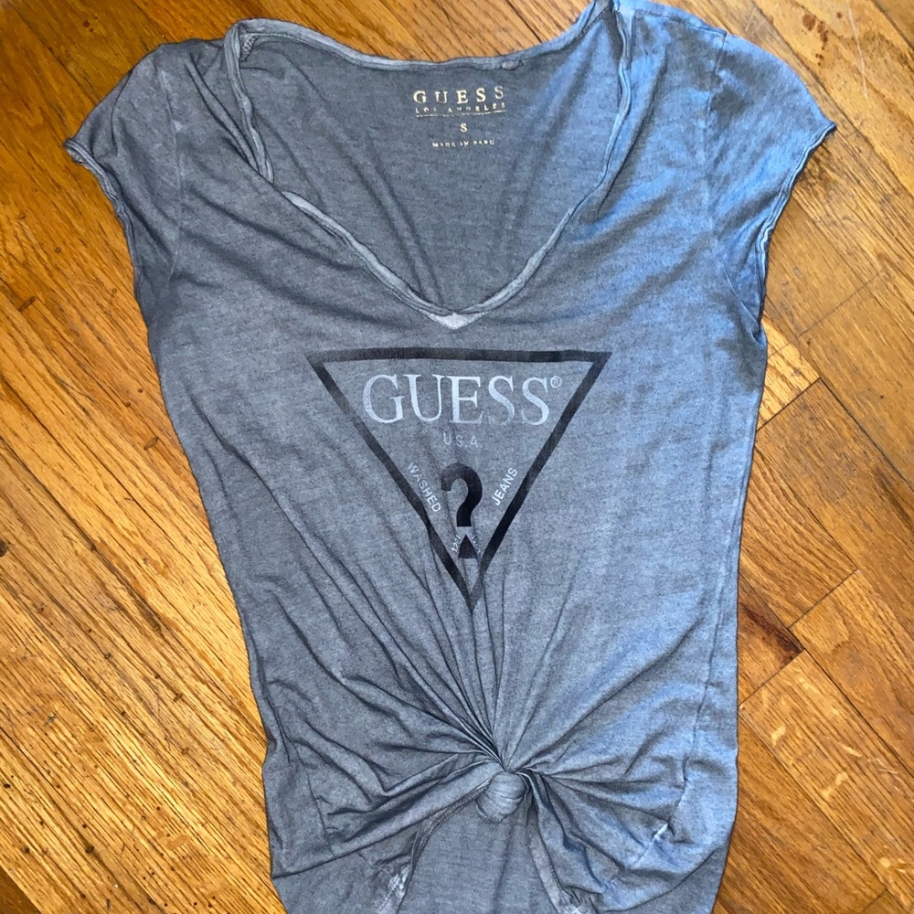 GUESS T-shirt